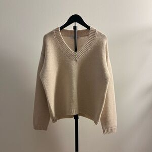 The Cashmere Project Cashmere Chunky Cream V-Neck Oversized Sweater Size M